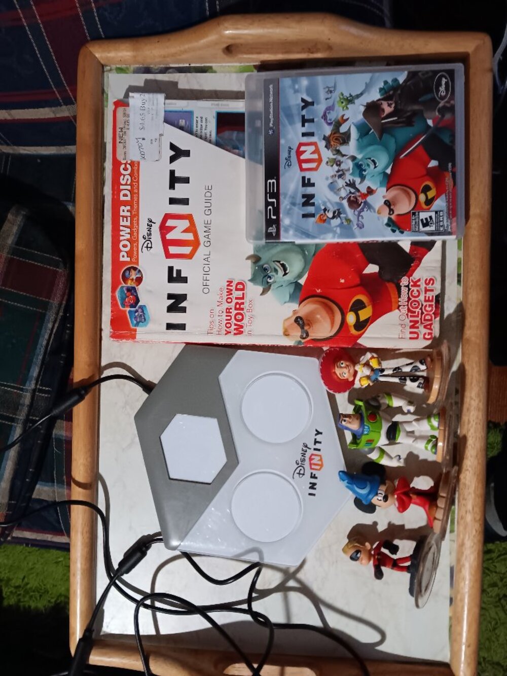 PS3 Disney Infinity BUNDLE Portal + Game + Guide Book + 4 Characters Mickey Buzz